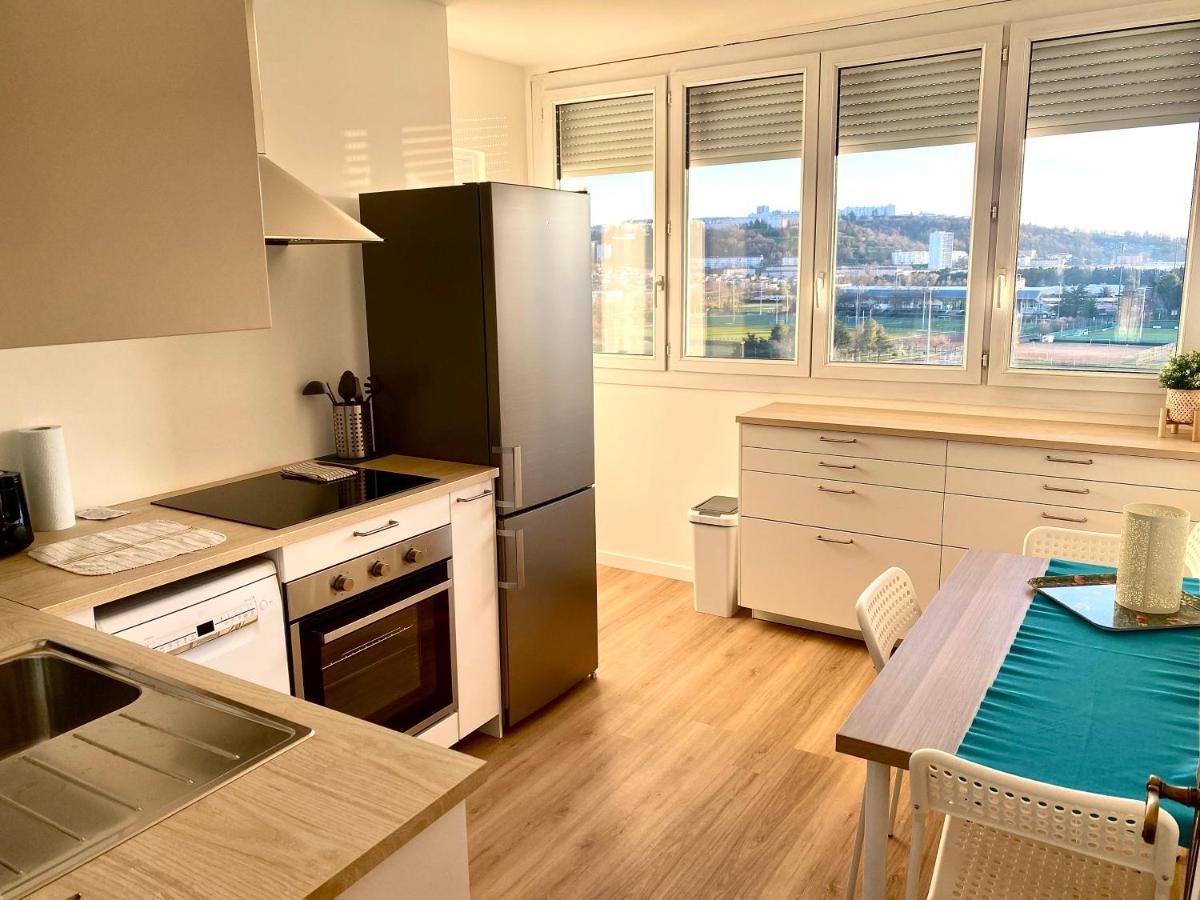 Bergson Top - Appart 80M2, 2 Grandes Chambres, Entierement Renovee Et Equipee, Lumineux, Wifi, Balcon, Calme, Vue Imprenable Сент-Этьен Экстерьер фото
