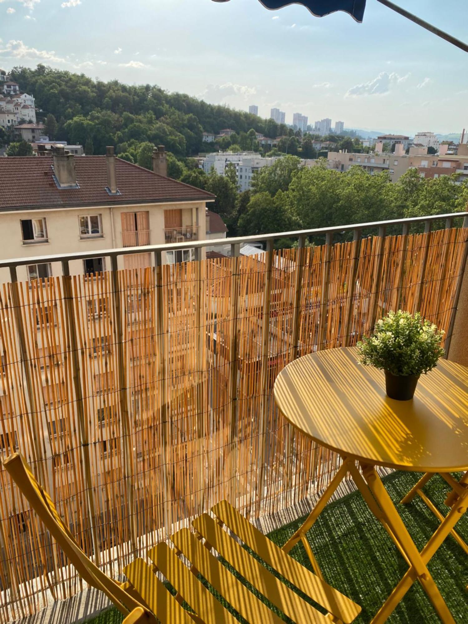 Bergson Top - Appart 80M2, 2 Grandes Chambres, Entierement Renovee Et Equipee, Lumineux, Wifi, Balcon, Calme, Vue Imprenable Сент-Этьен Экстерьер фото